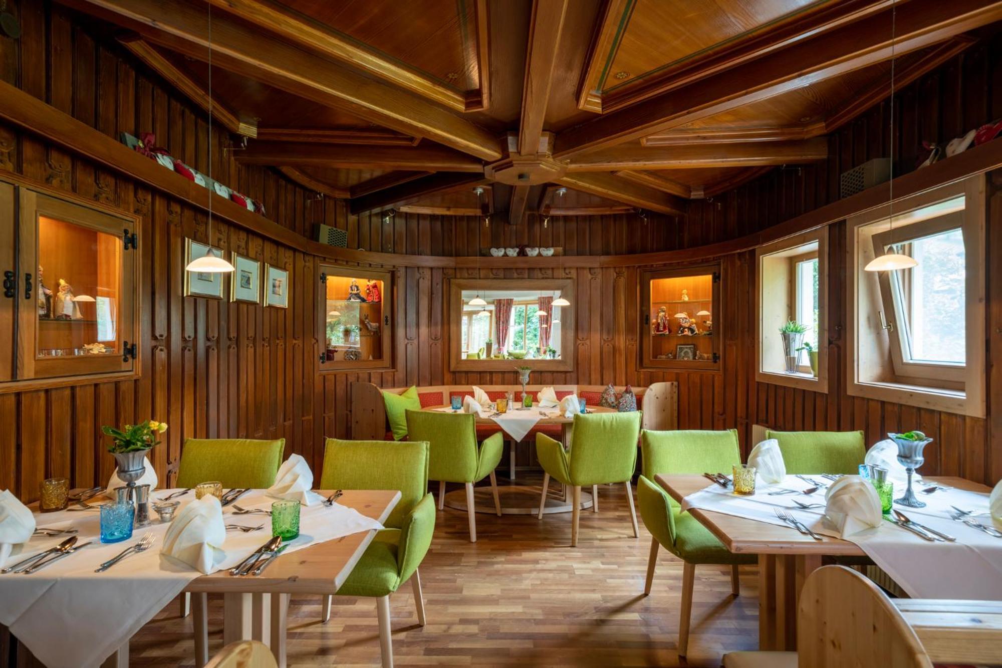 Naturhotel Ortners Eschenhof Bad Kleinkirchheim Kültér fotó